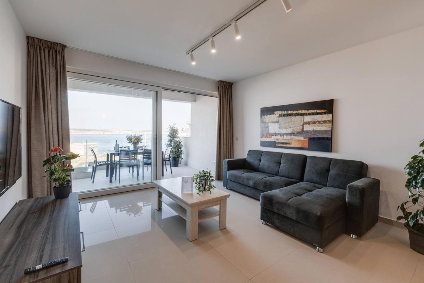 Luxe 3br Melliehabay Stunning Terrace By Homely Apartment Mellieha