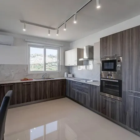 Luxe 3Br Melliehabay Stunning Terrace By Homely Exterior foto