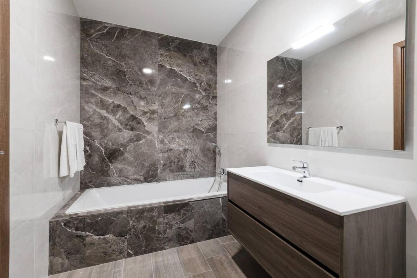 Luxe 3br Melliehabay Stunning Terrace By Homely * Mellieha