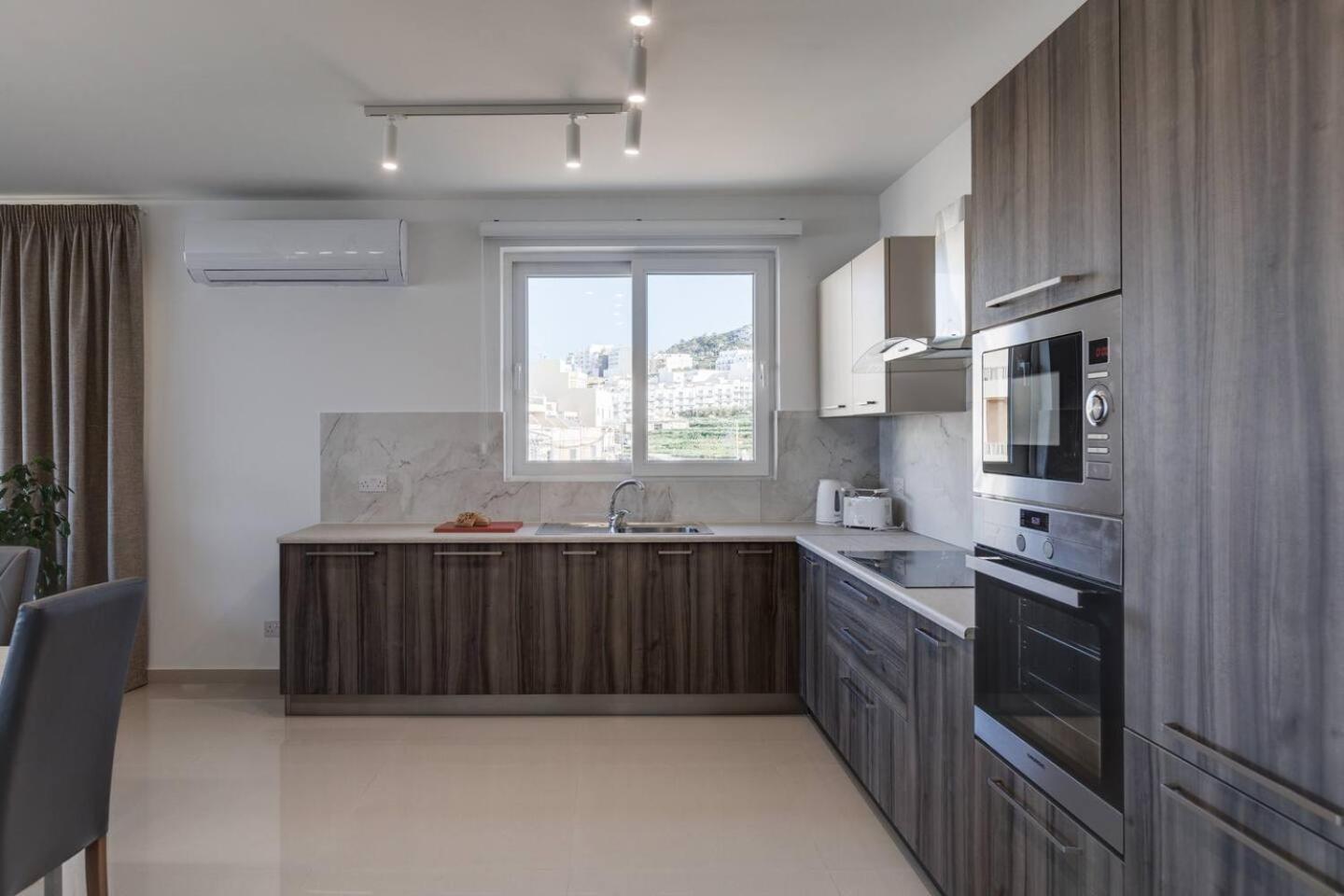 Apartment Luxe 3br Melliehabay Stunning Terrace By Homely Mellieha