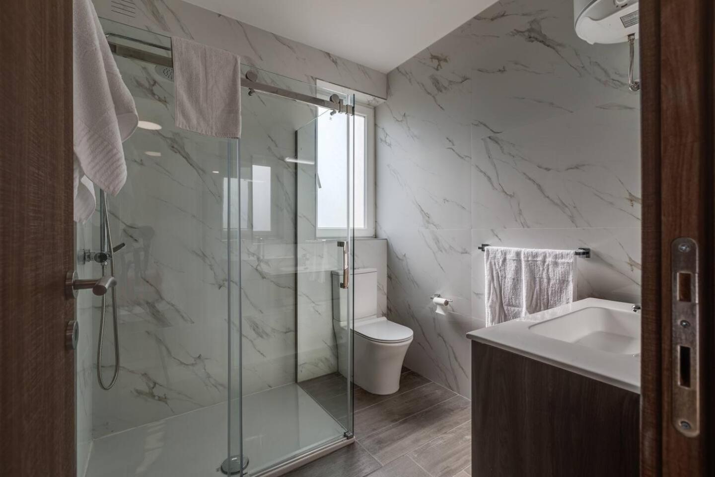 Luxe 3br Melliehabay Stunning Terrace By Homely Apartman Mellieħa