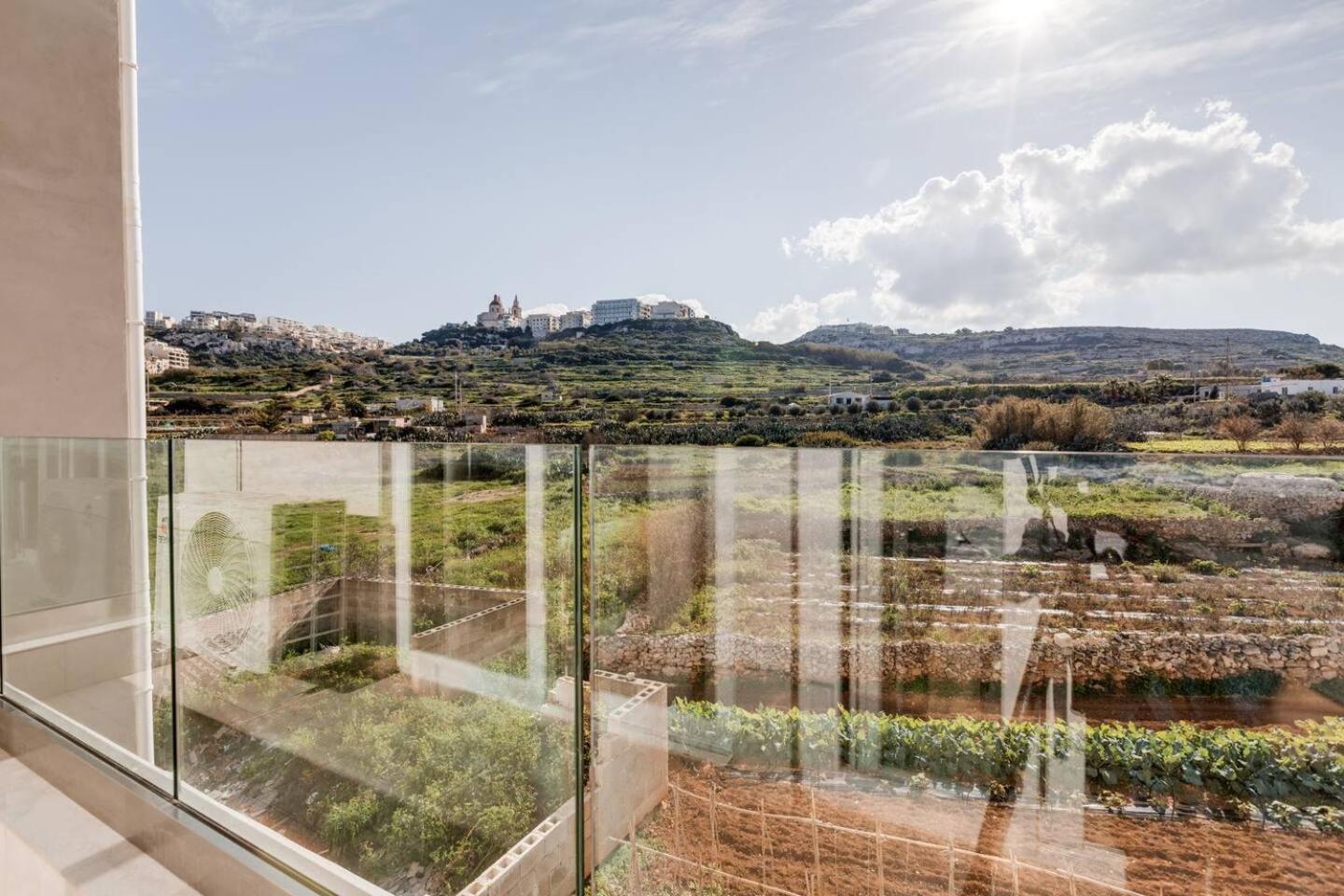 Apartman Luxe 3br Melliehabay Stunning Terrace By Homely Mellieħa